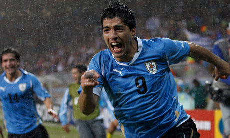 Luis-Suarez-Uruguay-v-Sou-006