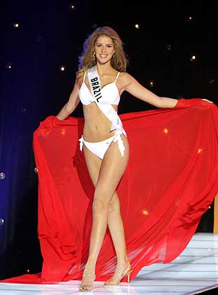 Die amtierende Miss Brasil 2005 Carina Beduschi (Foto: AFP)